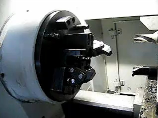 大眾精機(jī)汽車(chē)搖臂加工視頻